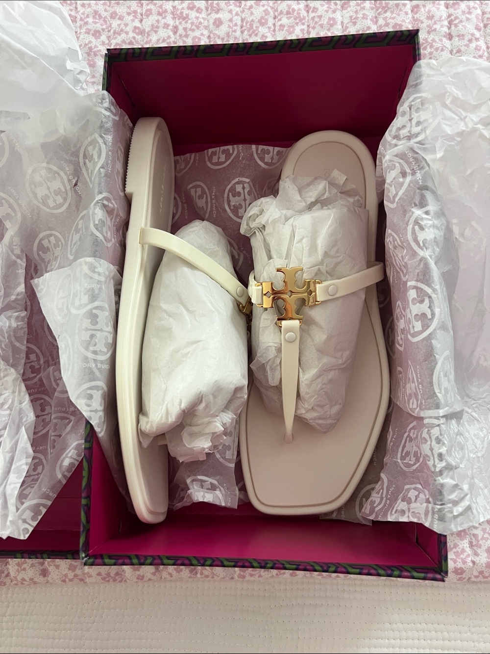Tory Burch Cream Logo-Emblem T-Strap Sandals